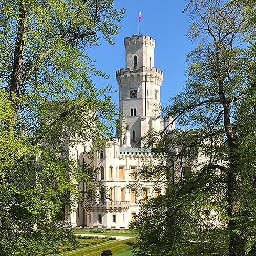 Hluboká nad Vltavou (23 km) - tip na výlet z&nbsp;resortu Štilec